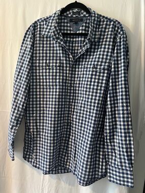 Tommy Hilfiger men’s button down shirt